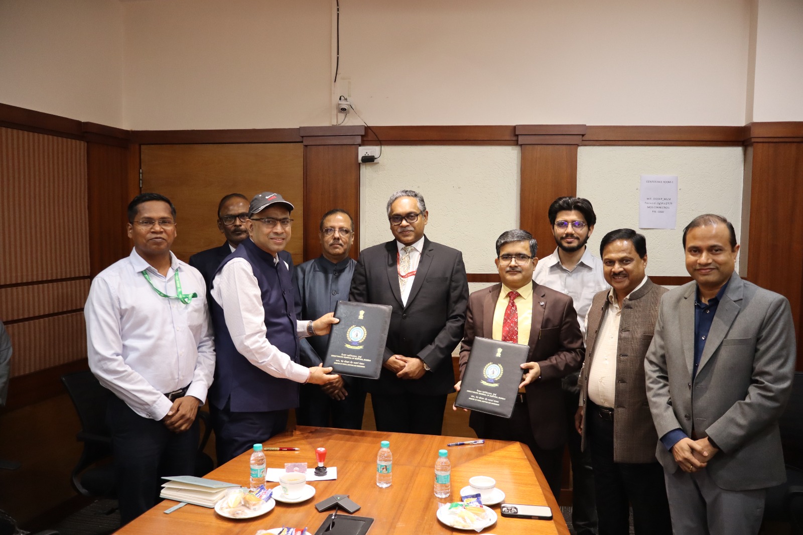The Directorate General of Shipping (DG Shipping) has signed an MoU with the Indian Port Rail & Ropeway Corporation Limited (IPRCL)